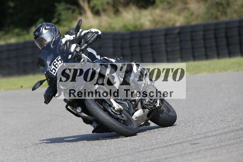 /45 10.08.2025 Plüss Moto Sport ADR/Freies Fahren/565